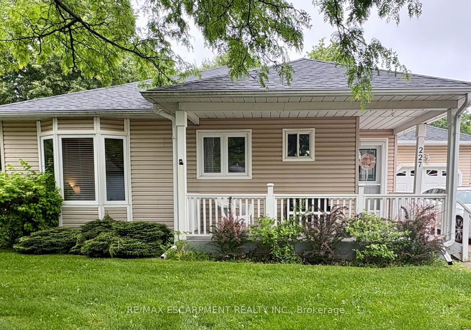 227-silverbirch-boulevard-hamilton-ontario-x13479920
