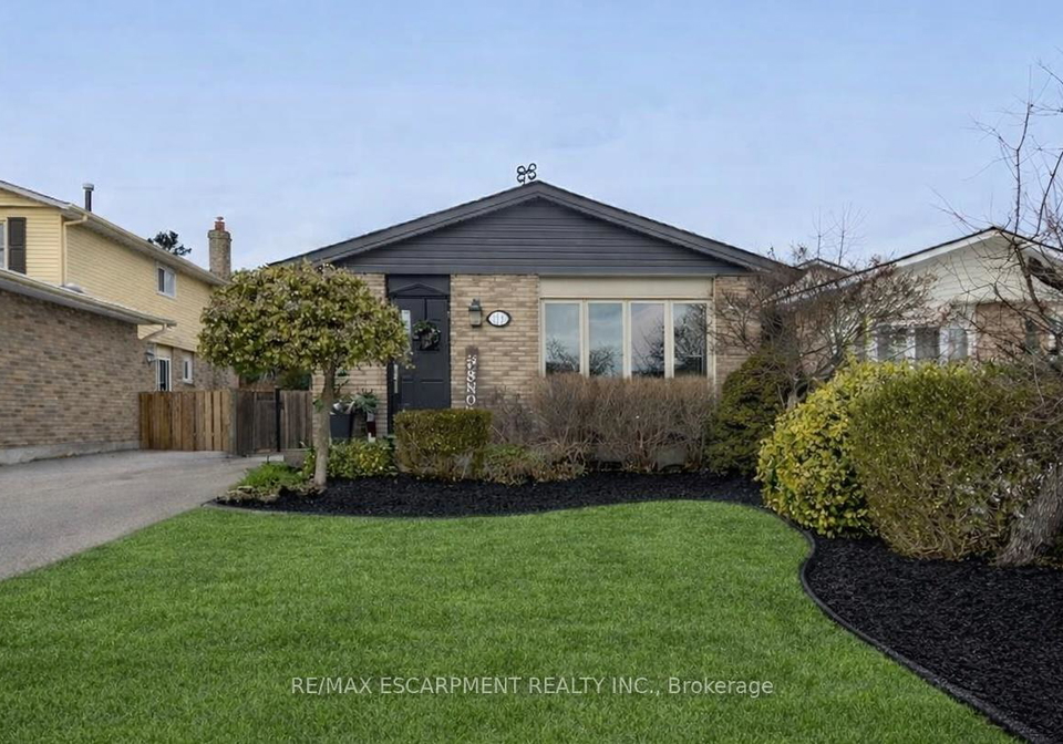 72-athenia-drive-hamilton-ontario-x13479958