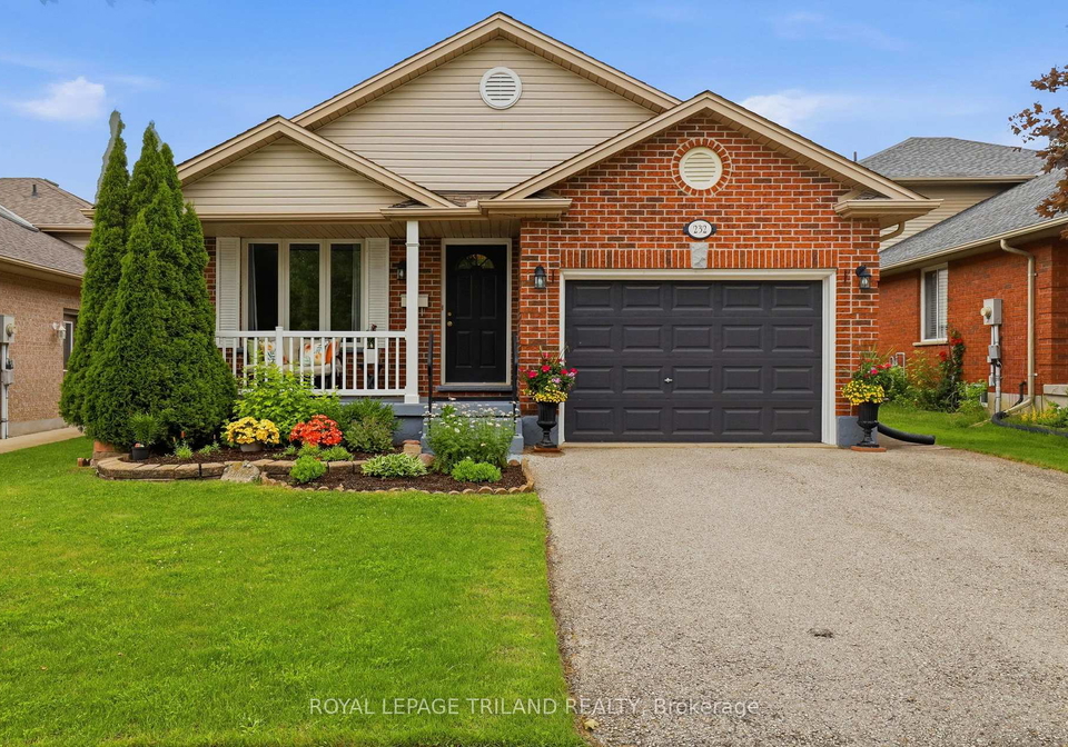 232-chelton-road-london-south-ontario-x13480394