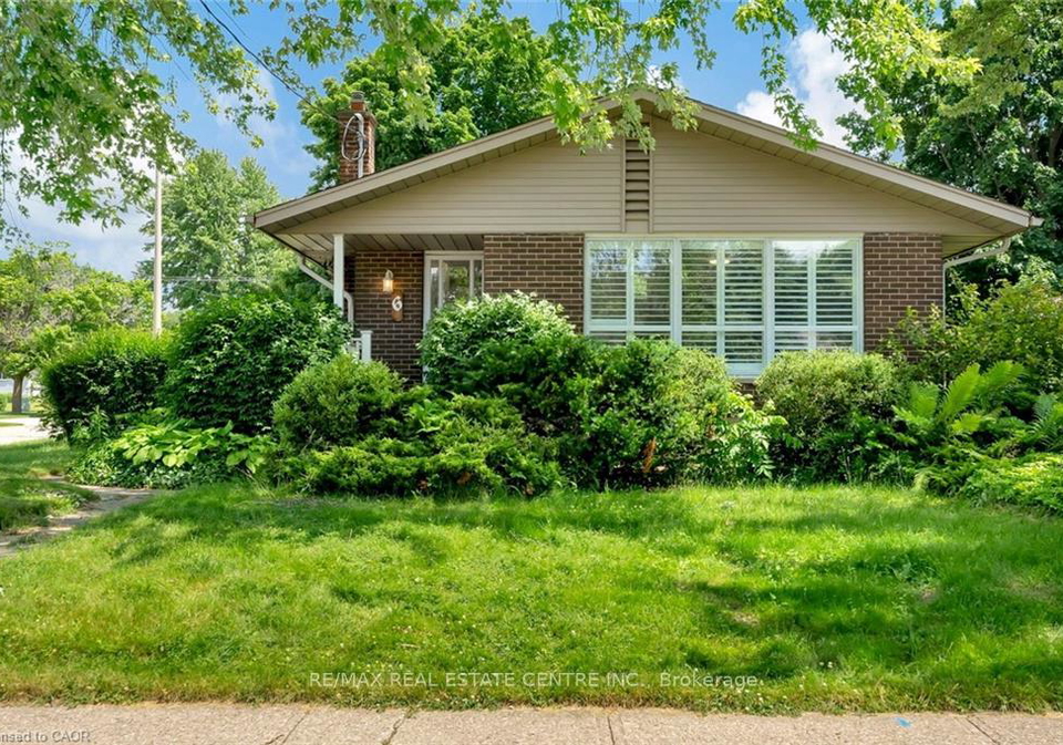 6-ruskview-road-kitchener-ontario-x13480416