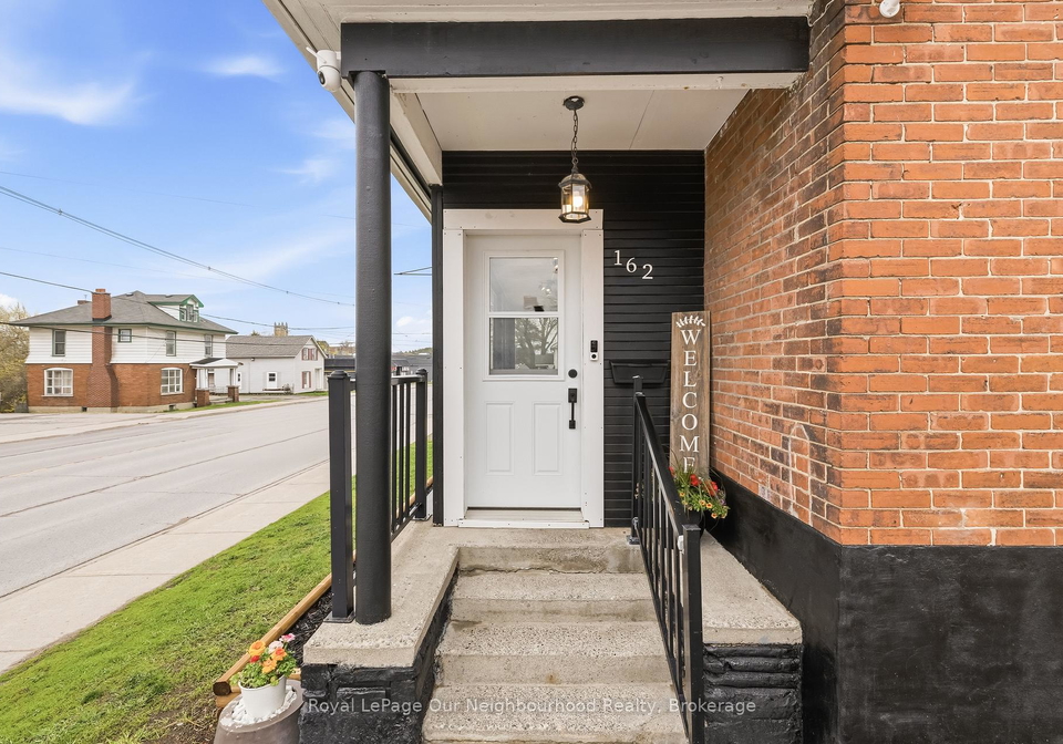 162-dundas-street-e-quinte-west-ontario-x13480462