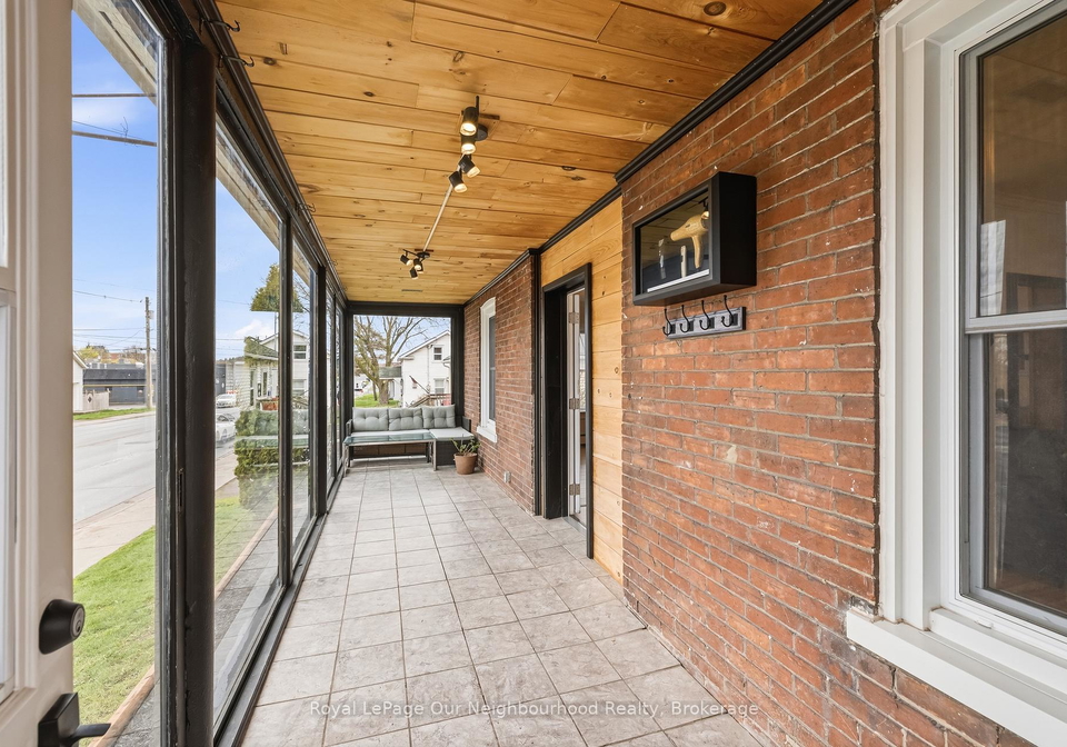 162-dundas-street-e-quinte-west-ontario-x13480462
