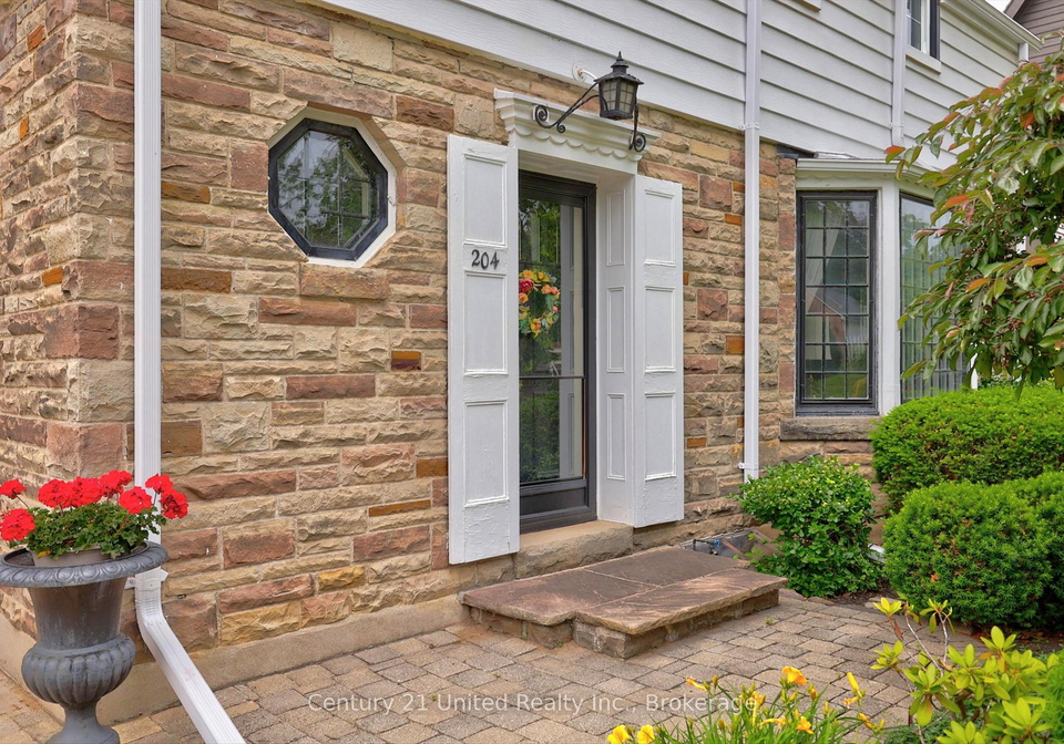 204-ocarroll-avenue-peterborough-ontario-x13480512