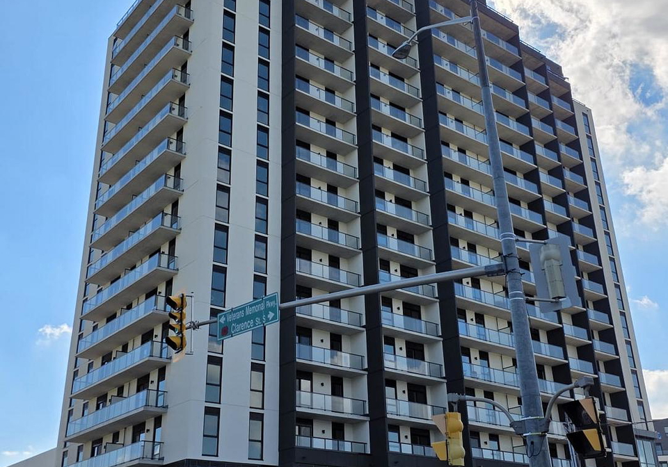 33-erie-avenue-brantford-ontario-x13480522