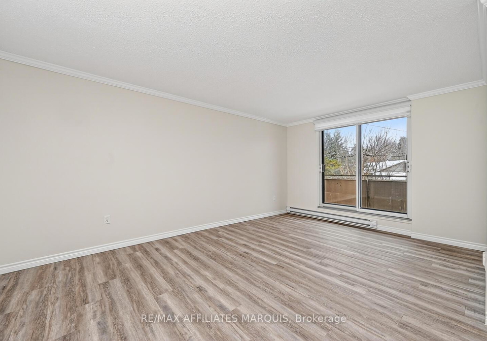 41-sunset-boulevard-perth-ontario-x13480652