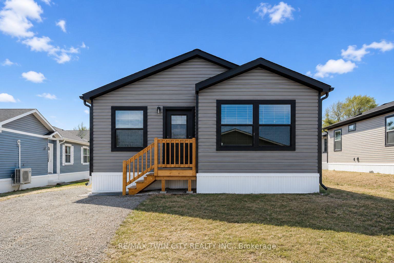 1085-concession-10-road-w-hamilton-ontario-x13480836