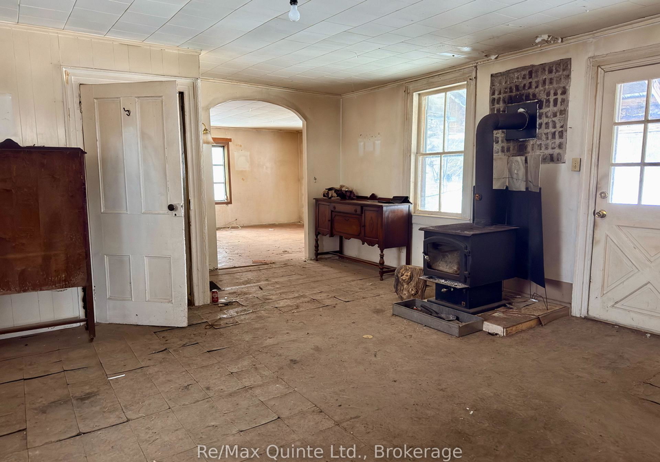 812-enright-road-n-tyendinaga-ontario-x13480854