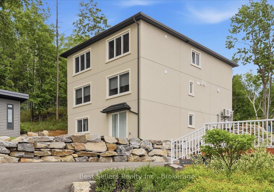 54-florence-street-w-huntsville-ontario-x13480940