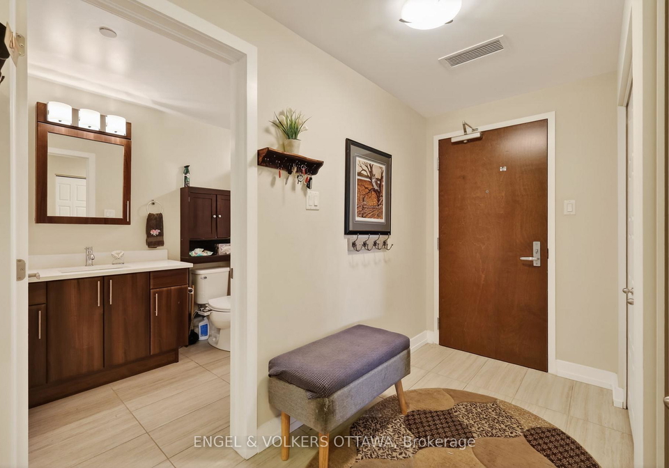 330-titan-private-ottawa-ontario-x13481344