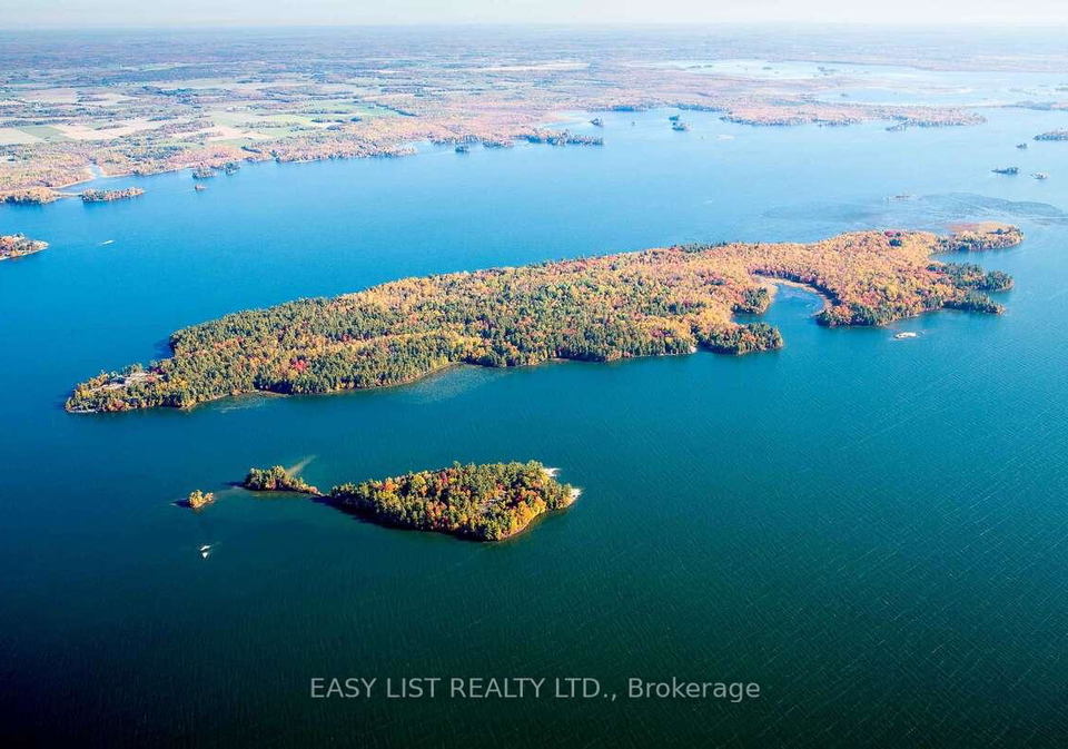 island-wc3-1-west-nipissing-ontario-x13481756