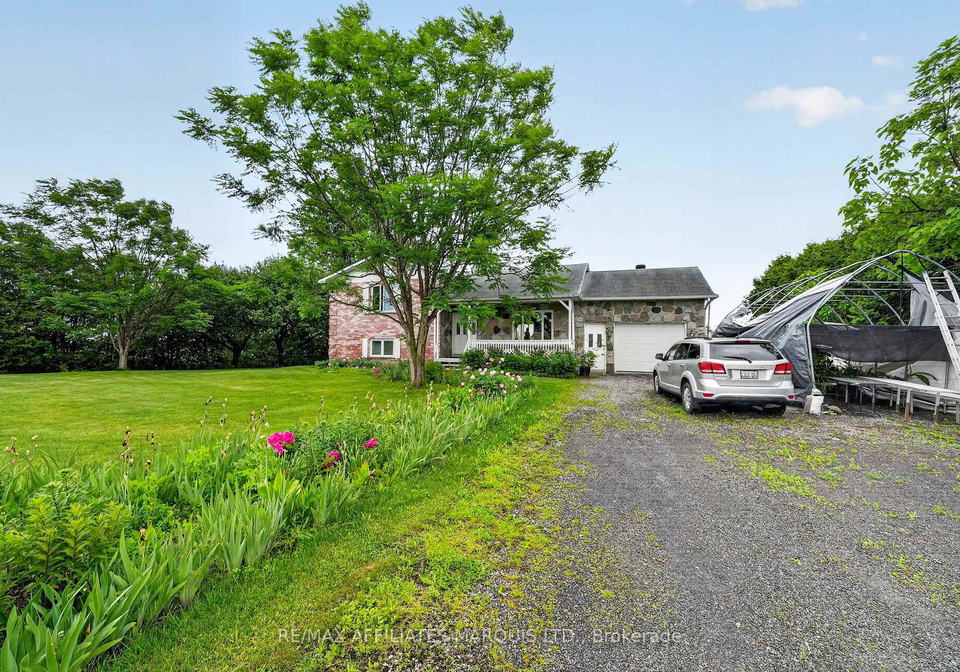 20474-concession-8-road-south-glengarry-ontario-x13481934