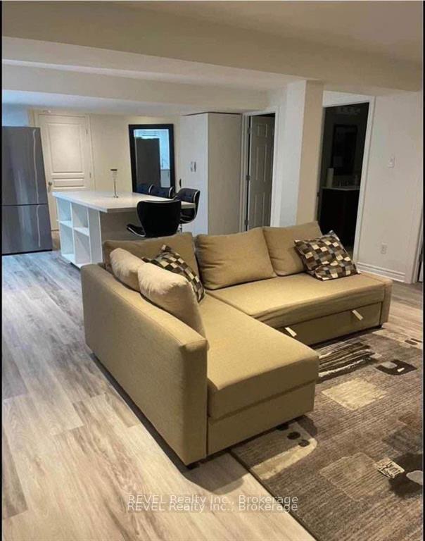 140-sumner-crescent-grimsby-ontario-x13481944