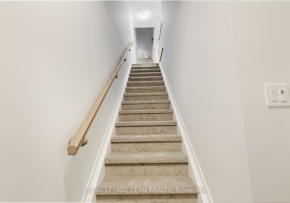 320-parnian-private-ottawa-ontario-x13482004
