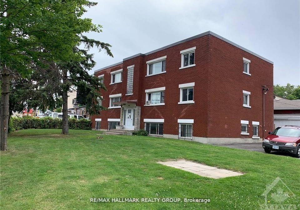 1064-merivale-road-ottawa-ontario-x13482438