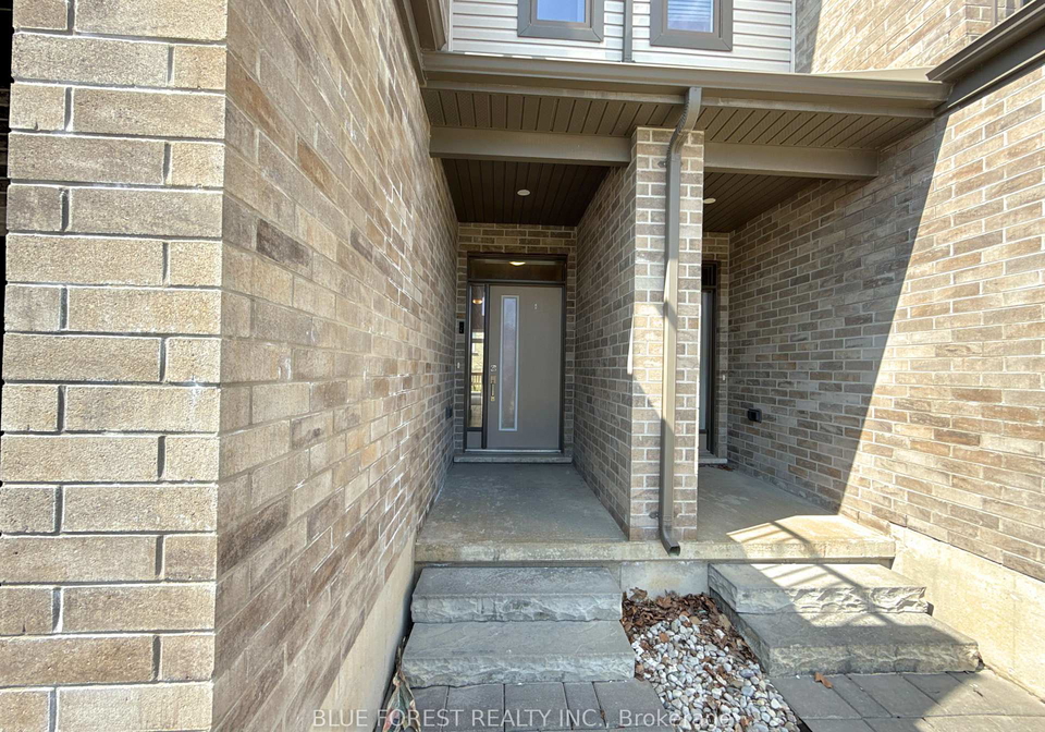 2112-meadowgate-boulevard-london-south-ontario-x13482904