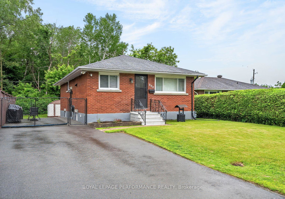 898-charleswood-avenue-ottawa-ontario-x13482922