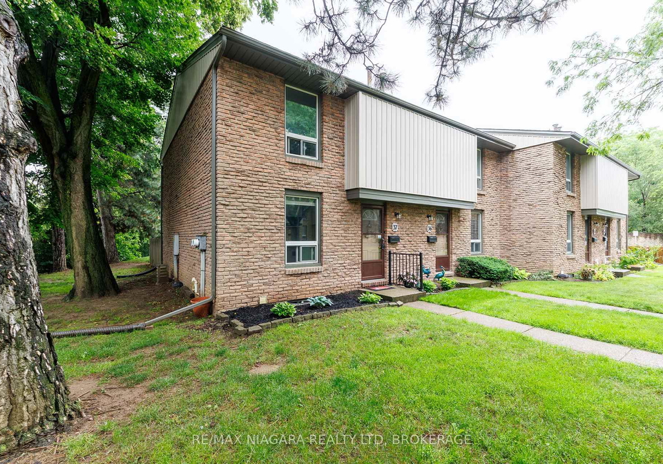 302-vine-street-st-catharines-ontario-x13482954