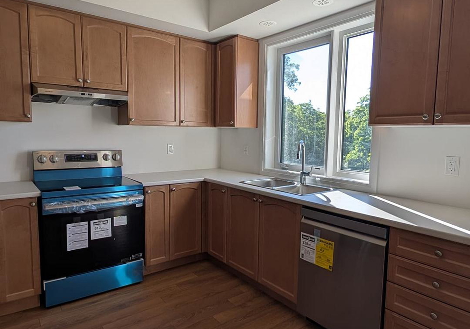 660-colborne-street-w-brantford-ontario-x13483002
