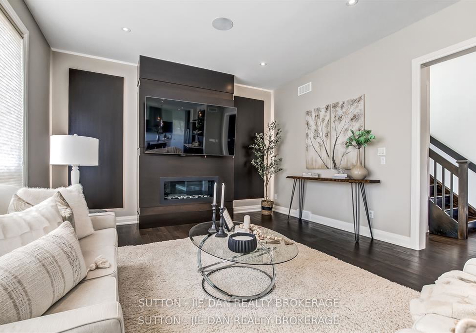115-pebblecreek-walk-london-north-ontario-x13483114