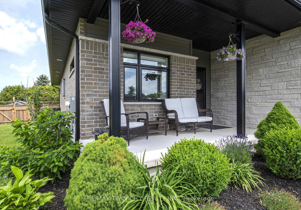 82-rowe-avenue-south-huron-ontario-x13483142