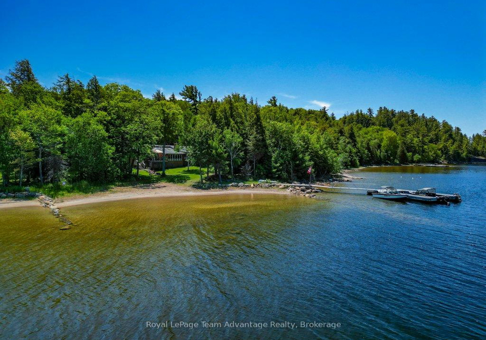 25-island-20c-carling-ontario-x13483332