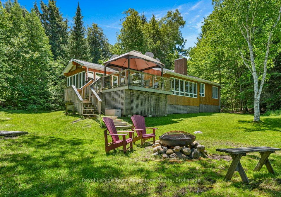 25-island-20c-carling-ontario-x13483332