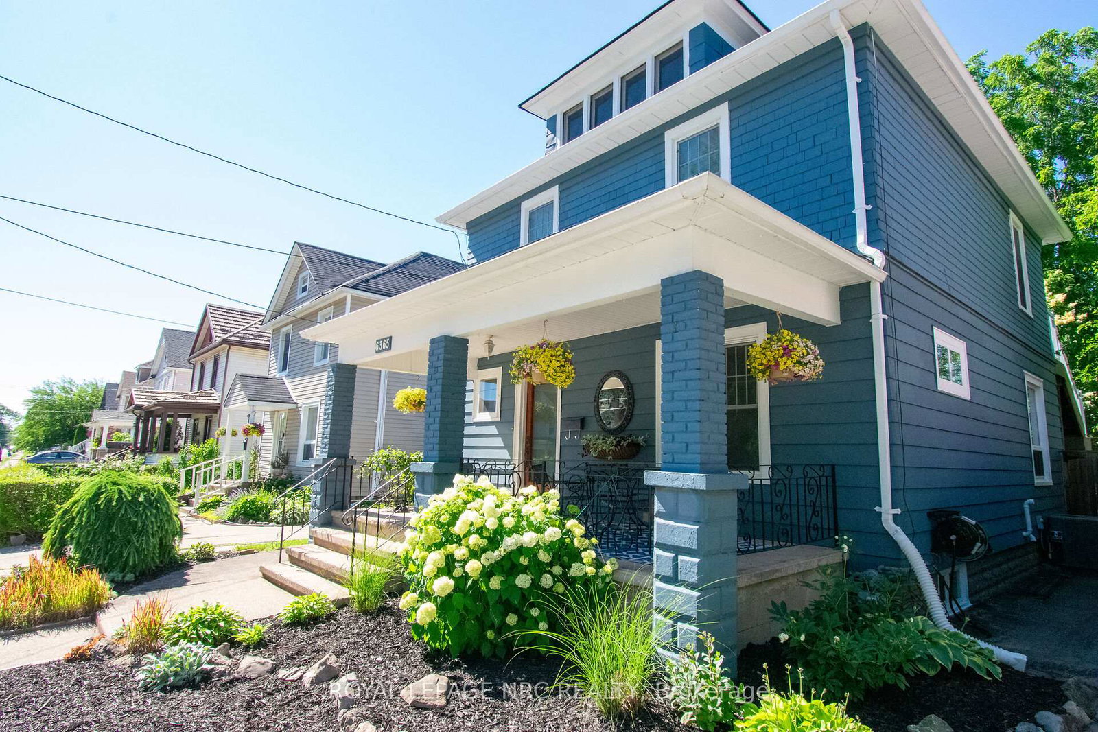 6365-barker-street-niagara-falls-ontario-x13483400