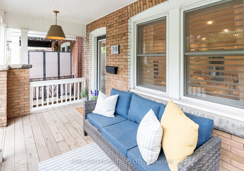 39-east-bend-avenue-s-hamilton-ontario-x13483454