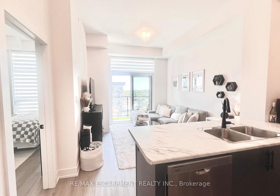 460-dundas-street-e-hamilton-ontario-x13483466