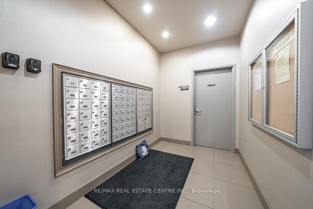 90-charlton-avenue-w-hamilton-ontario-x13483558