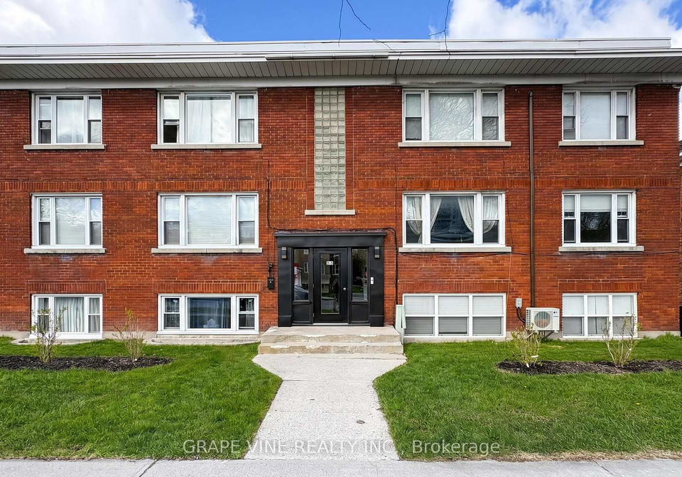 824-kirkwood-avenue-ottawa-ontario-x13483634
