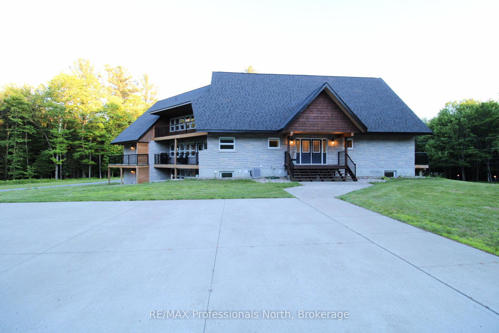 1196-ravenscliffe-road-huntsville-ontario-x13483746