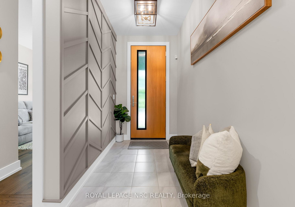 15-taliesin-trail-welland-ontario-x13483894