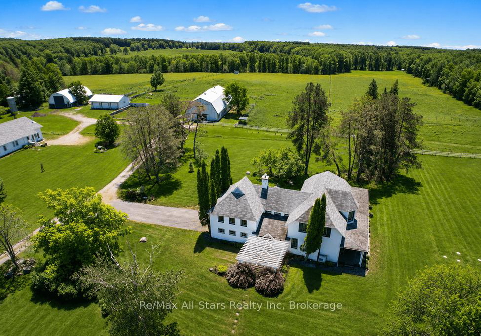 2383-60-highway-lake-of-bays-ontario-x13483898