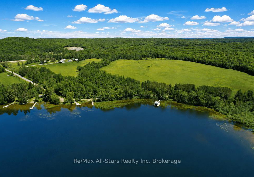 2383-60-highway-lake-of-bays-ontario-x13483898