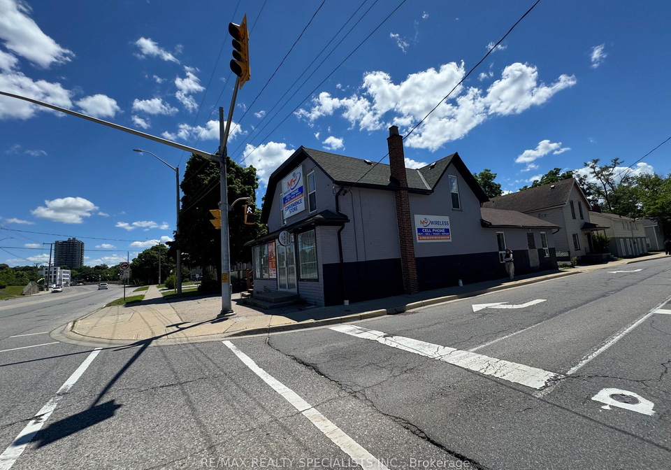 25-park-hill-road-w-cambridge-ontario-x13484018