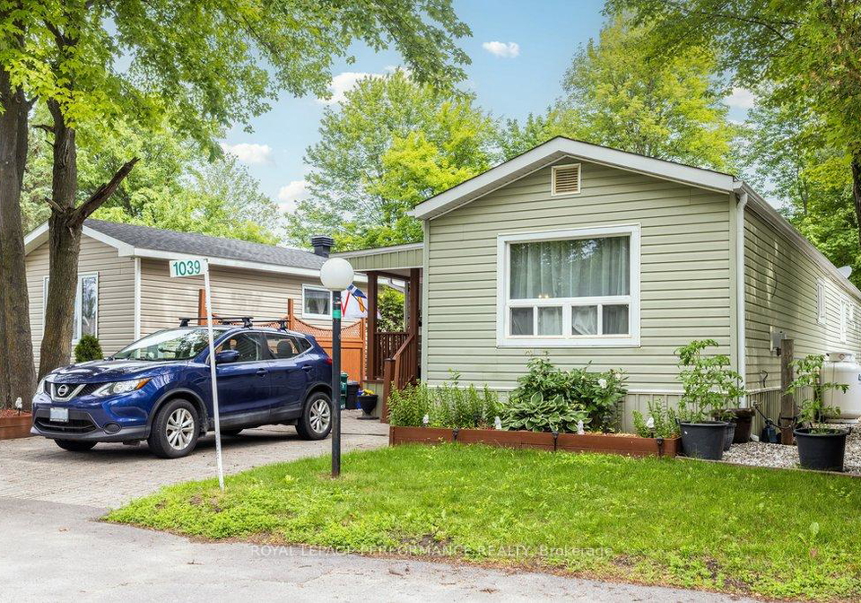 1039-vista-barrett-private-ottawa-ontario-x13484106