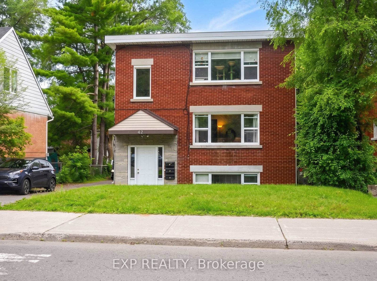 42-lavergne-street-ottawa-ontario-x13484240