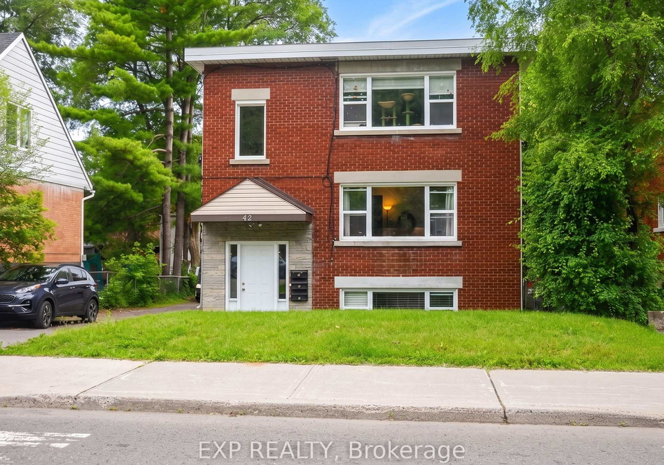 42-lavergne-street-ottawa-ontario-x13484240