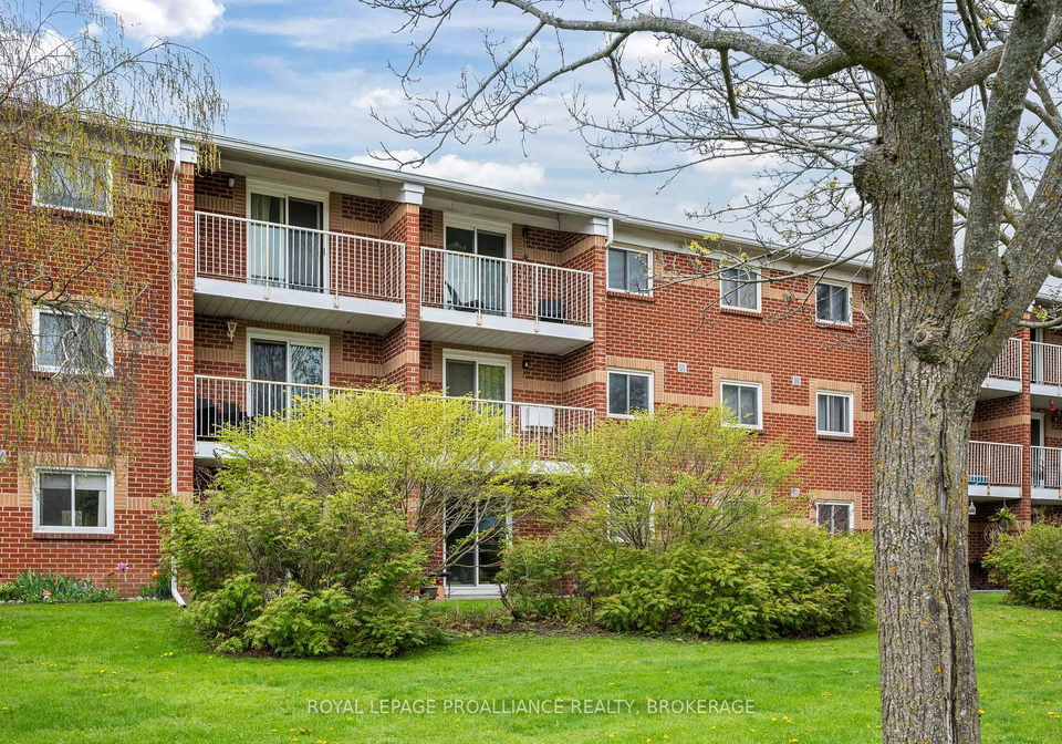573-armstrong-road-kingston-ontario-x13484406