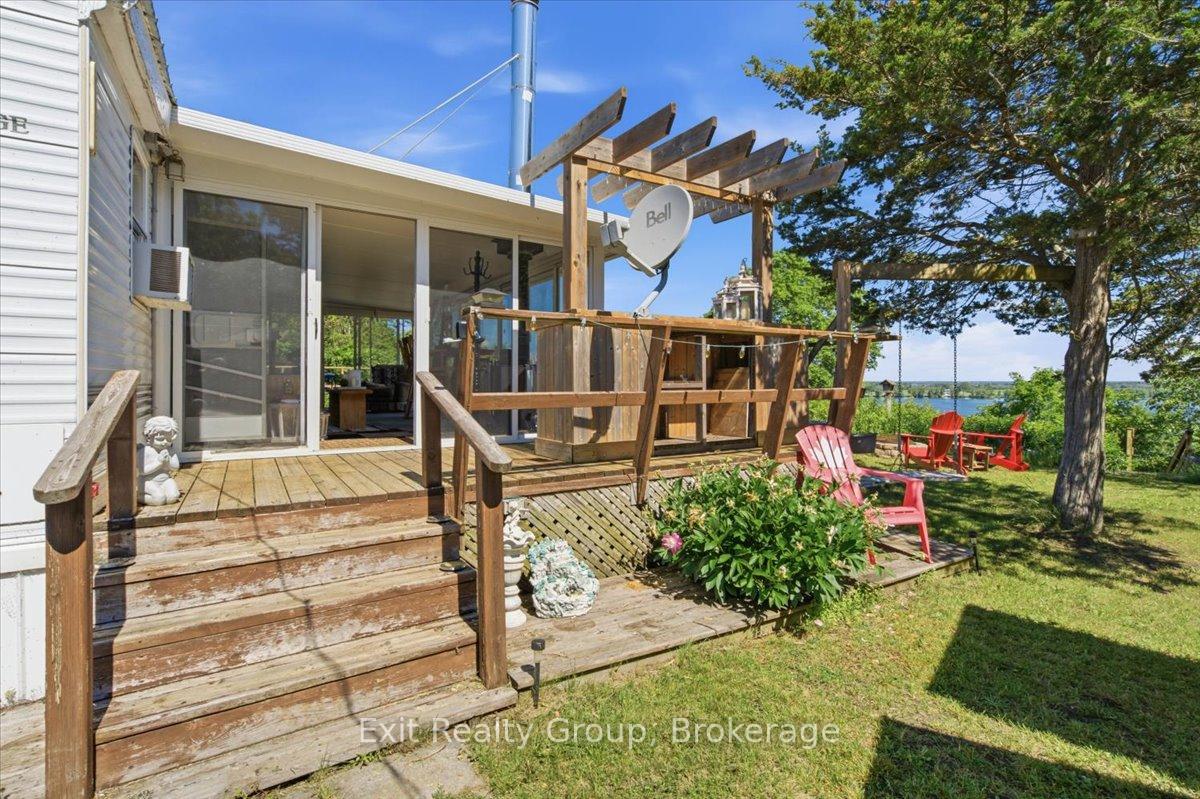 1154-county-road-14-prince-edward-county-ontario-x13484630