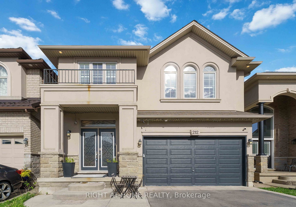 212-chartwell-circle-hamilton-ontario-x13484746