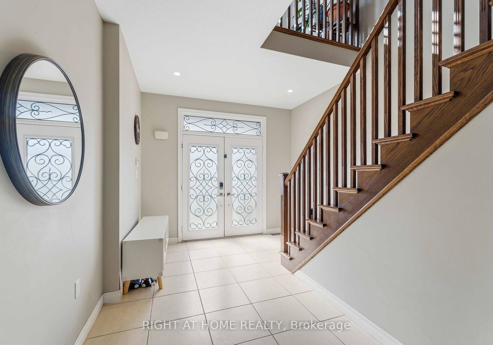 212-chartwell-circle-hamilton-ontario-x13484746