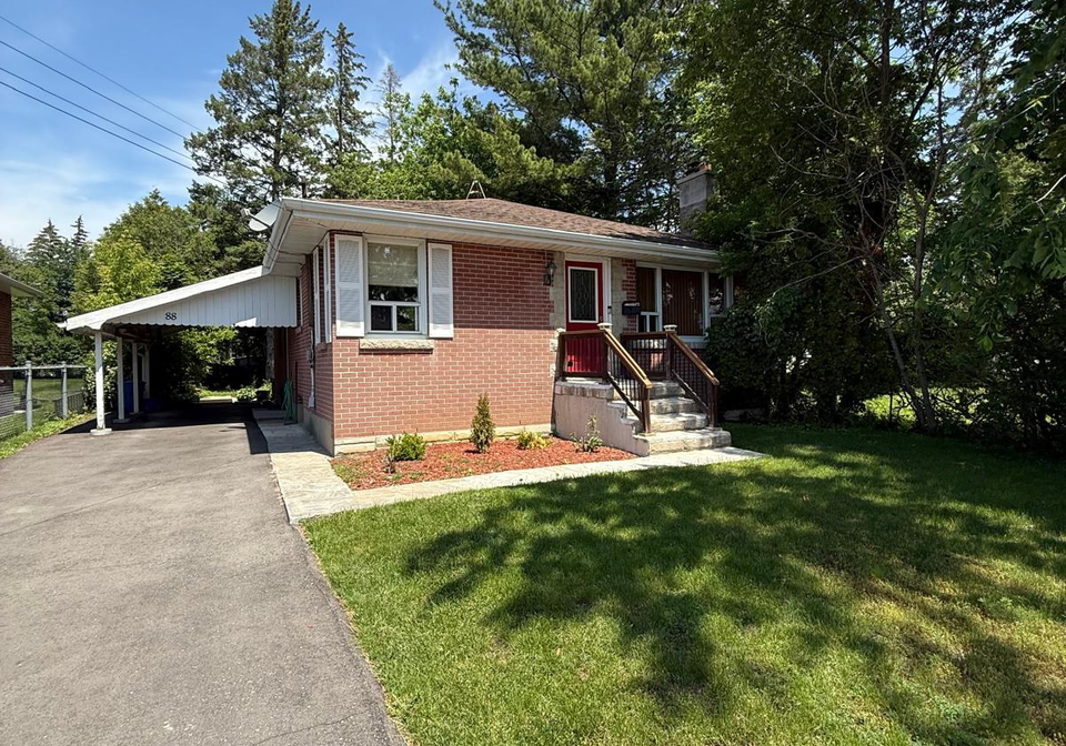88-crestview-avenue-belleville-ontario-x13484762