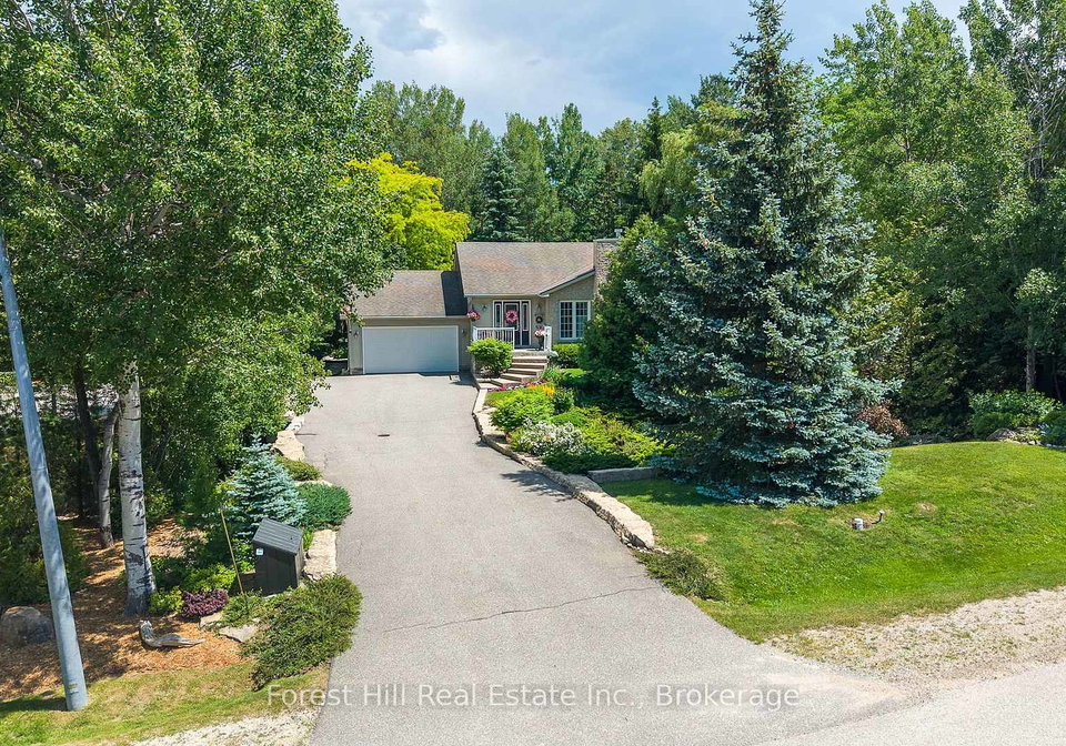 131-aspen-way-blue-mountains-ontario-x13484880