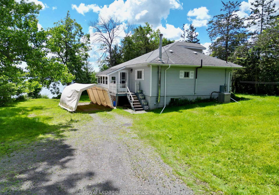 473-county-road-19-street-prince-edward-county-ontario-x13484970