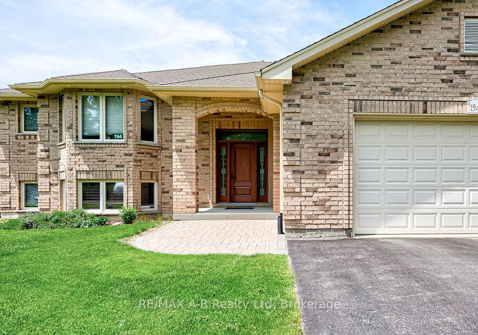 194-station-road-perth-south-ontario-x13485010