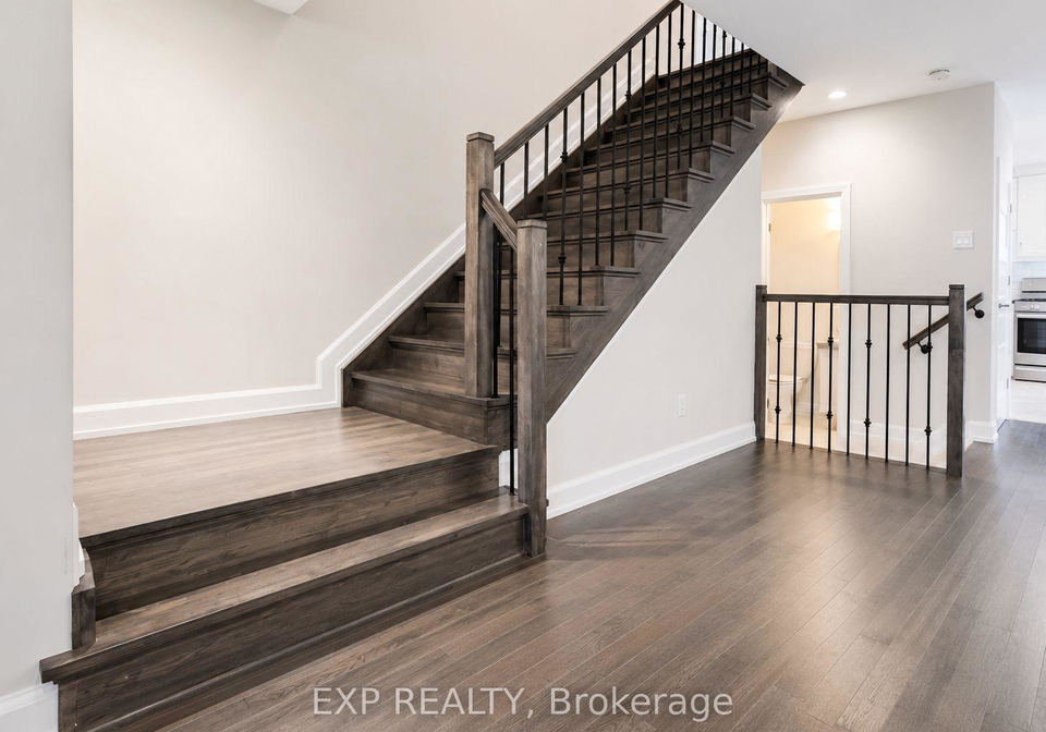 528-lucent-street-russell-ontario-x13485078