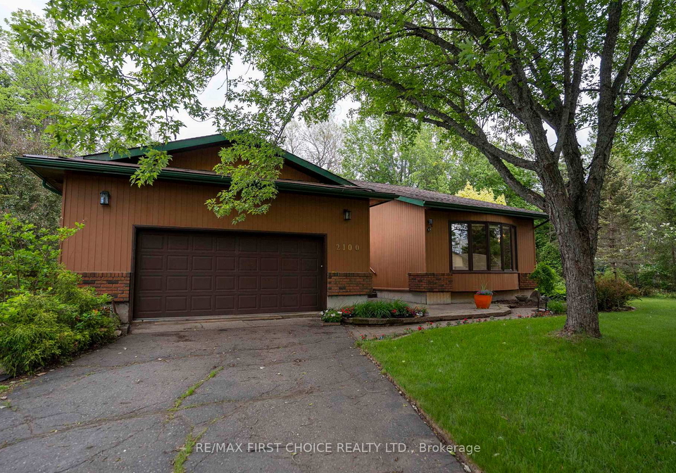 2100-whitegates-drive-thunder-bay-ontario-x13485388