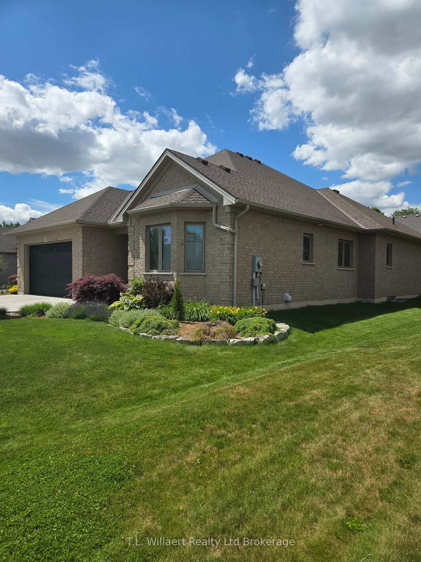 50-wood-haven-drive-tillsonburg-ontario-x13485490